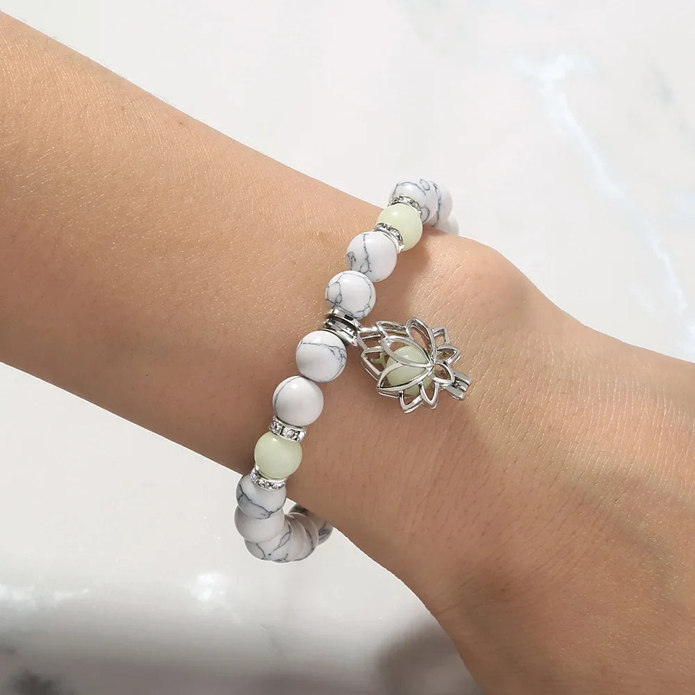 Glow In The Dark Beaded Bracelet For Women Hollow Flower Turtle Lava Stone Beads Elastic Chain Bangle Fashion Luminous Jewelry