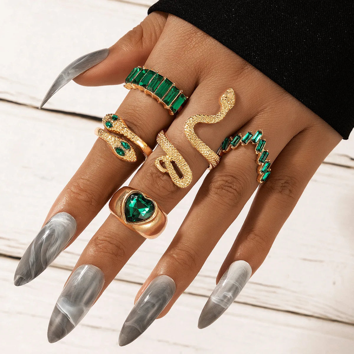 New Crystal Snake Shape Ring Set For Women Rhinestone Heart Gold Color Geometric Knuckle Rings Girls Wedding Finger Jewelry Gift